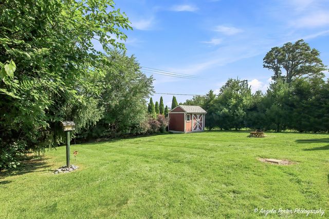1940 Honey Locust Drive, Algonquin, IL 60102