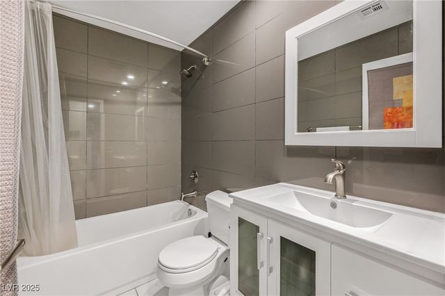 2128 Bavington Drive A, Las Vegas, NV 89108