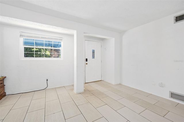 235 GREENWOOD AVENUE, Ormond Beach, FL 32174