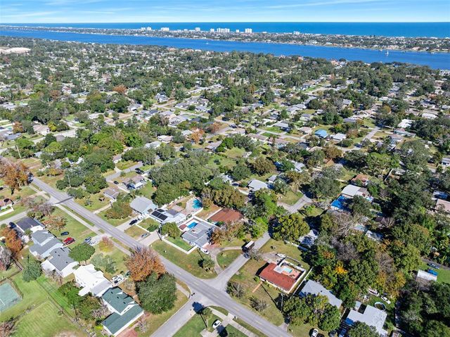 235 GREENWOOD AVENUE, Ormond Beach, FL 32174