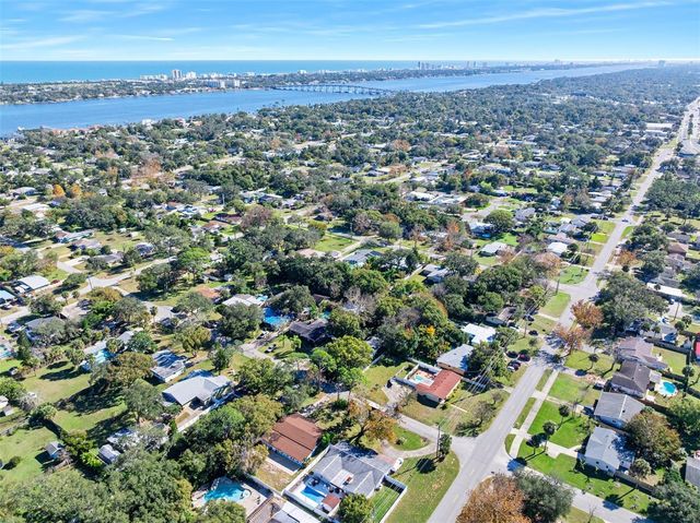 235 GREENWOOD AVENUE, Ormond Beach, FL 32174