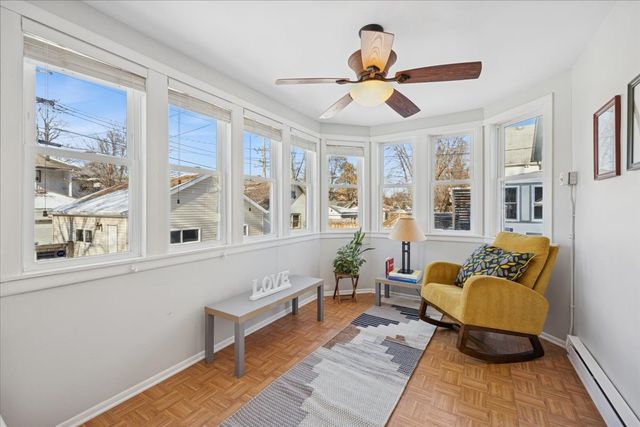 647 S Taylor Avenue, Oak Park, IL 60304