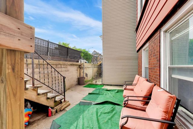 1910 S Leavitt Street, Chicago, IL 60608