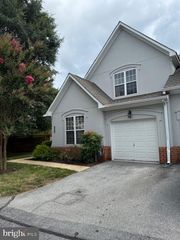8806 HOWARD FOREST LN #8806, Pikesville, MD 21208