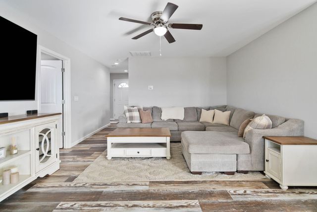 111 Dean Drive, Harrodsburg, KY 40330