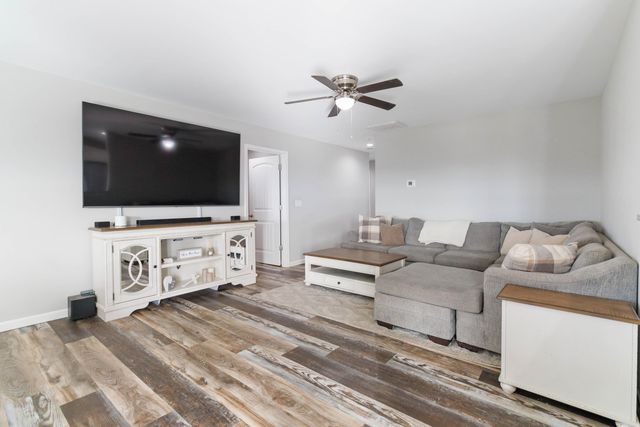 111 Dean Drive, Harrodsburg, KY 40330