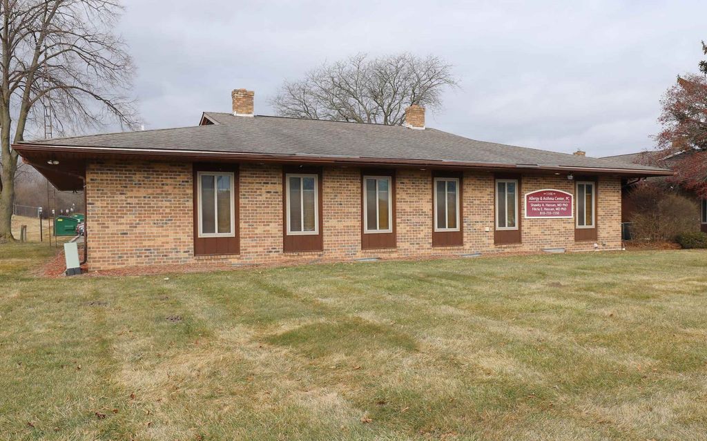 1146 S Linden Road, Flint, MI 48532