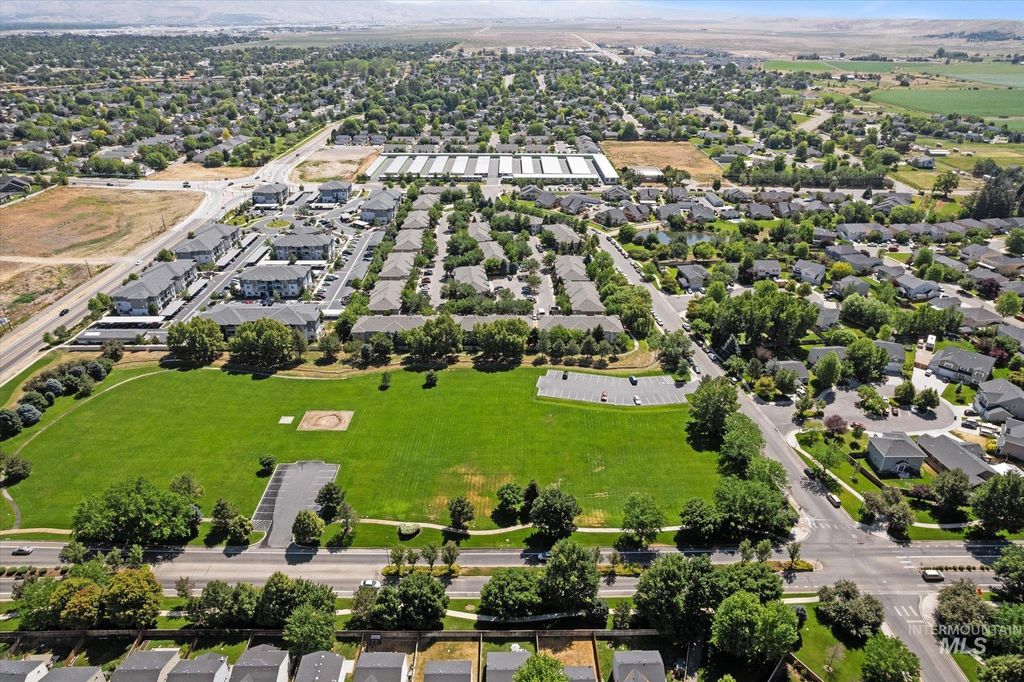 9212 W Brogan Dr A & B, Boise, ID 83709 photo 9