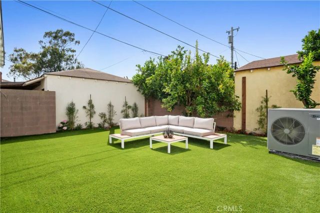 2843 Stoner Avenue, Los Angeles, CA 90064