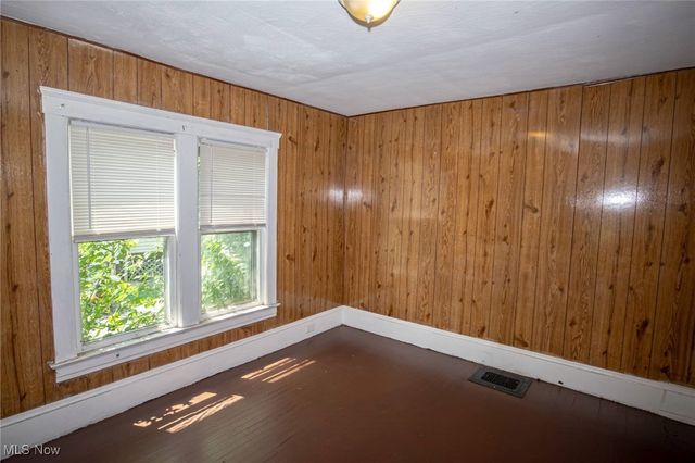 1290 E 188th Street, Cleveland, OH 44110