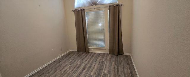 2205 Chapman Drive, Carrollton, TX 75010