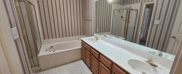 2205 Chapman Drive, Carrollton, TX 75010