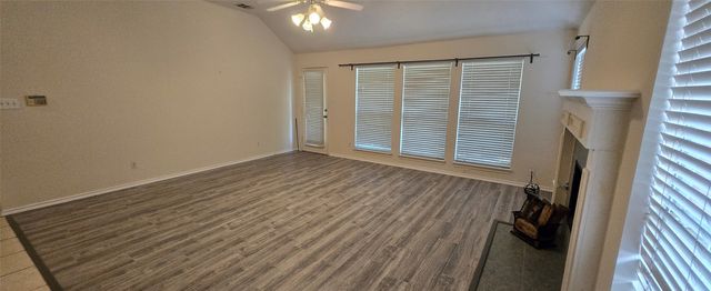 2205 Chapman Drive, Carrollton, TX 75010