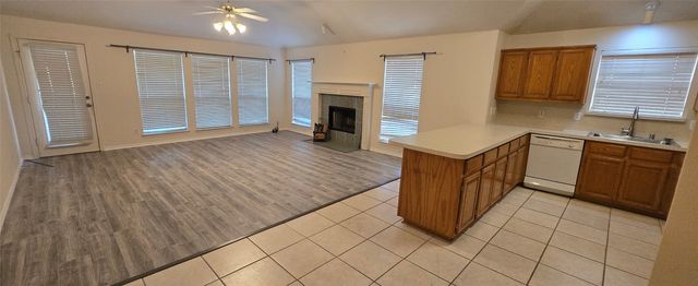 2205 Chapman Drive, Carrollton, TX 75010