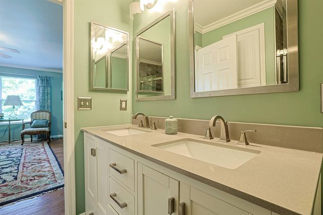 7401 Thunder Ridge Drive, Florence, KY 41042