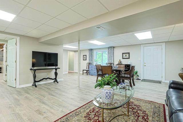 7401 Thunder Ridge Drive, Florence, KY 41042