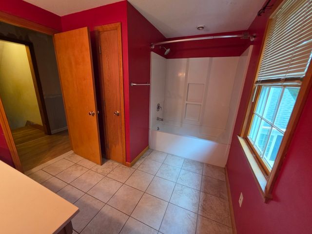 947 Main St, Wilbraham, MA 01095