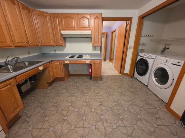 947 Main St, Wilbraham, MA 01095