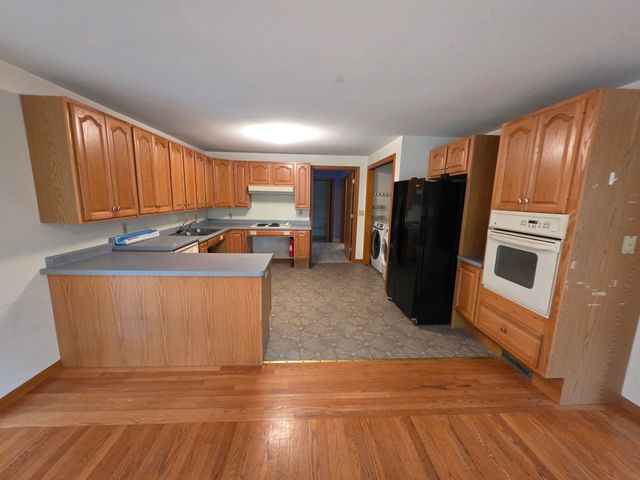 947 Main St, Wilbraham, MA 01095