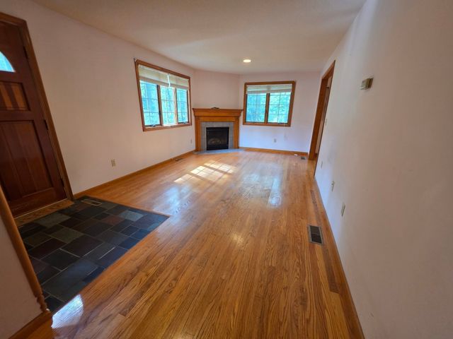 947 Main St, Wilbraham, MA 01095