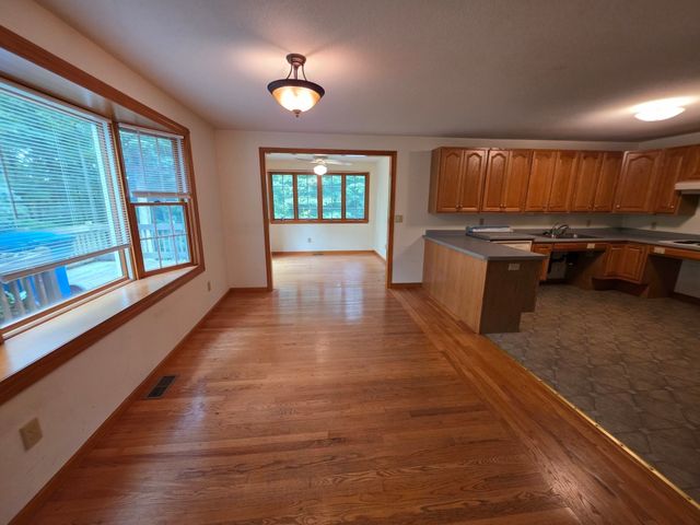 947 Main St, Wilbraham, MA 01095