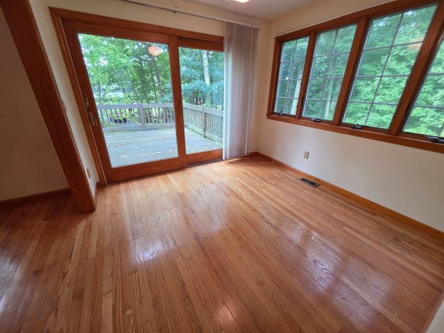 947 Main St, Wilbraham, MA 01095