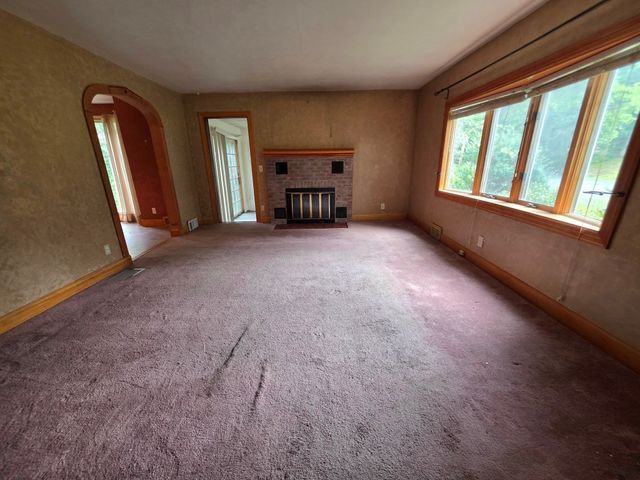 947 Main St, Wilbraham, MA 01095