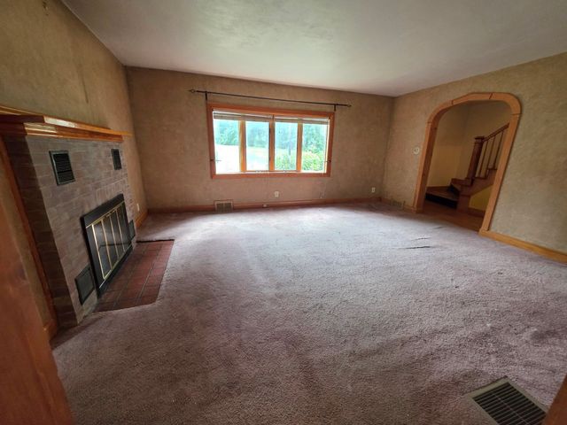 947 Main St, Wilbraham, MA 01095