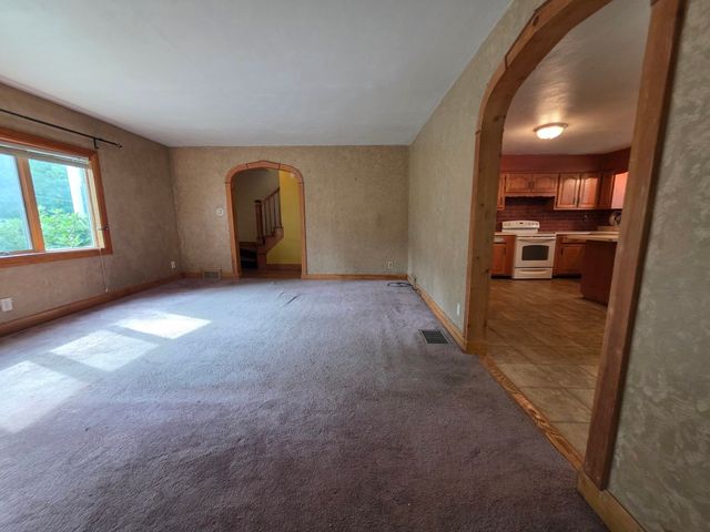 947 Main St, Wilbraham, MA 01095