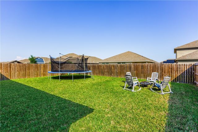 2758 Excelsior Blvd, Corpus Christi, TX 78415