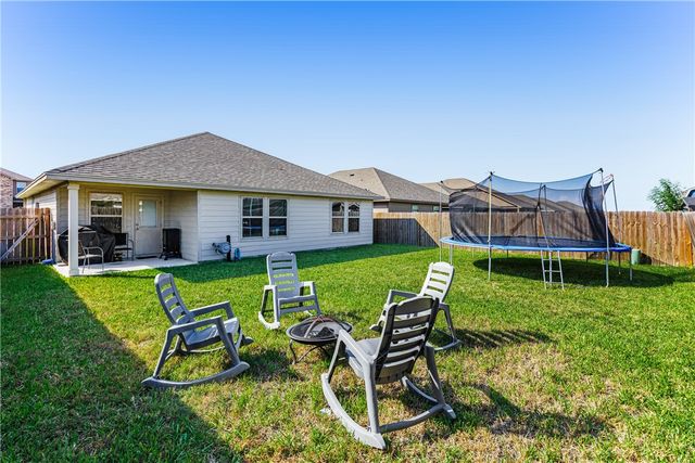 2758 Excelsior Blvd, Corpus Christi, TX 78415