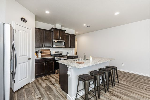 2758 Excelsior Blvd, Corpus Christi, TX 78415