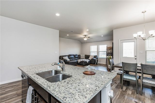 2758 Excelsior Blvd, Corpus Christi, TX 78415