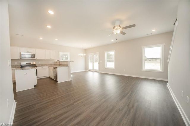 1010 Fairfield Drive, Yadkinville, NC 27055