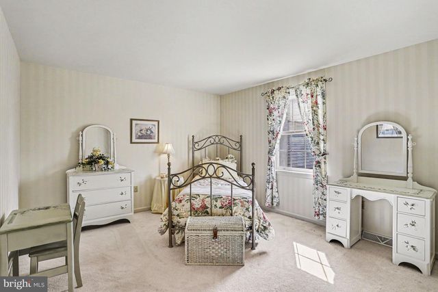 527 FLORIN AVE, Mount Joy, PA 17552