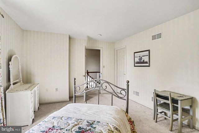 527 FLORIN AVE, Mount Joy, PA 17552