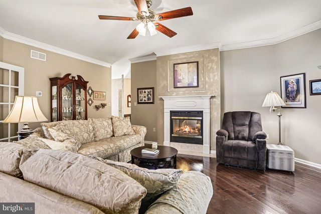 527 FLORIN AVE, Mount Joy, PA 17552