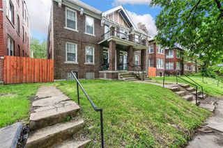 4006 DeTonty Street, St Louis, MO 63110