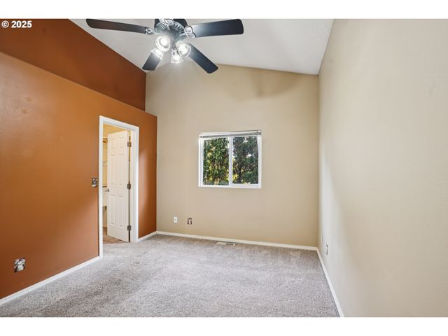 463 HRUBETZ Rd, Salem, OR 97302