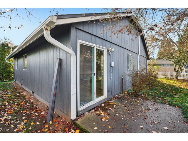 463 HRUBETZ Rd, Salem, OR 97302