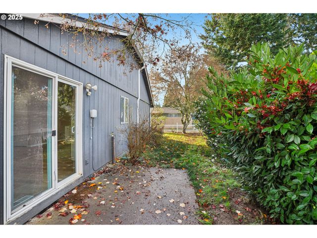 463 HRUBETZ Rd, Salem, OR 97302