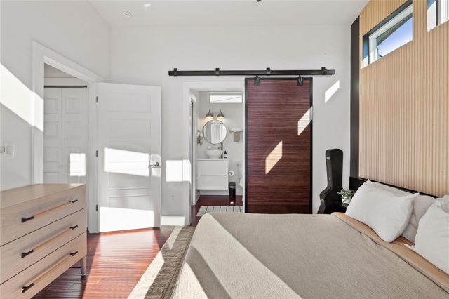 1904 E 17th ST B, Austin, TX 78702