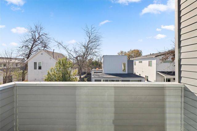 1904 E 17th ST B, Austin, TX 78702