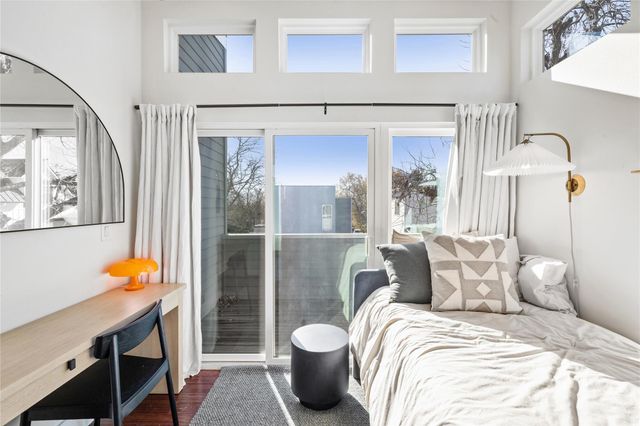 1904 E 17th ST B, Austin, TX 78702