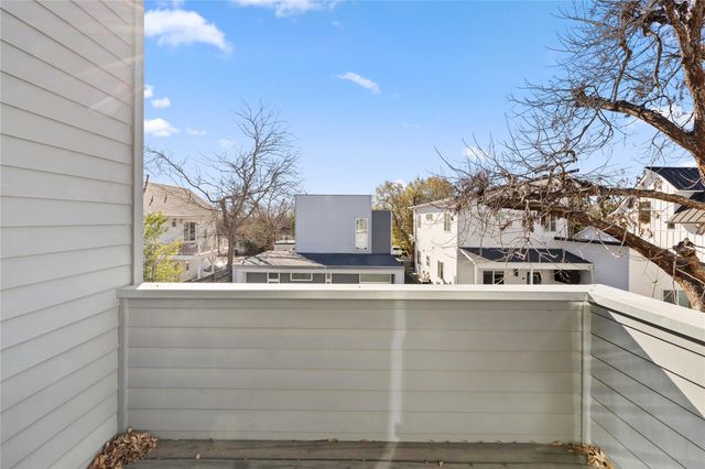 1904 E 17th ST B, Austin, TX 78702