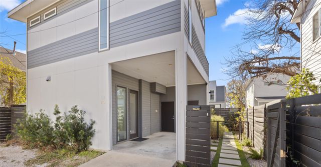 1904 E 17th ST B, Austin, TX 78702