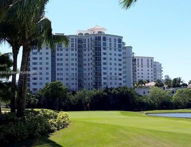 20000 E Country Club Dr 114, Aventura, FL 33180