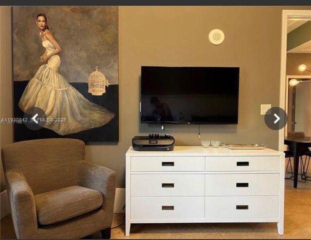 20000 E Country Club Dr 114, Aventura, FL 33180