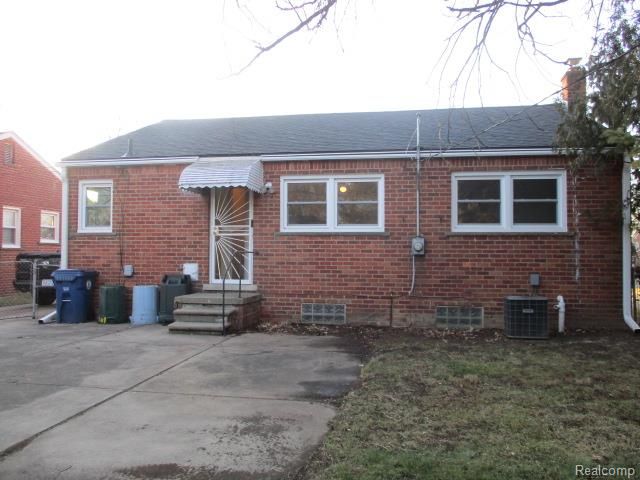 17618 Sumner, Redford Charter Township, MI 48240