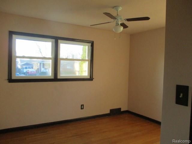 17618 Sumner, Redford Charter Township, MI 48240